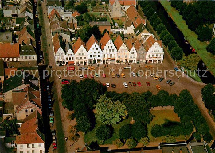 Friedrichstadt Eider Fliegeraufnahme Stadtkern historische Giebelhaeuser am Mark