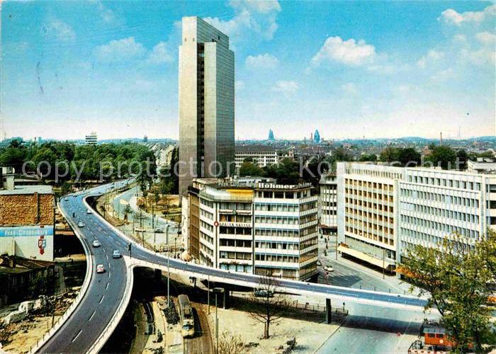 DuessELDORF  CITY Blick zur neuen Hochstrasse Hochhaus