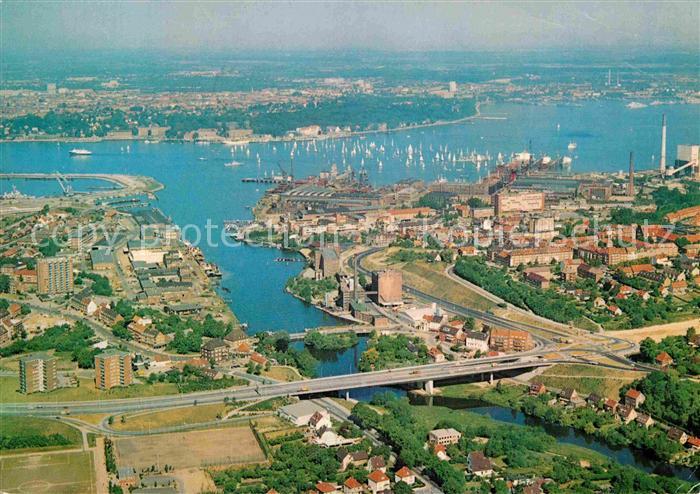 KIEL  CITY Landeshauptstadt Schwentine Segelregatta auf der Foerde Fliegeraufnah