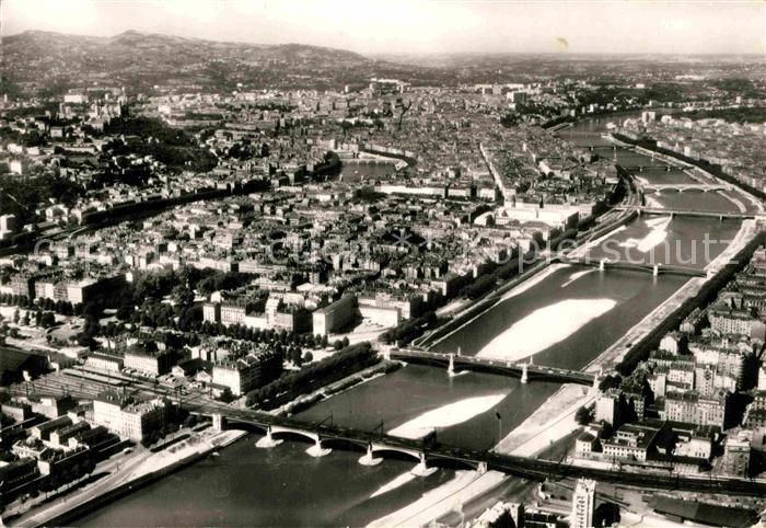 Lyon France Les ponts sur le Rhone Presqu_ile Fourv