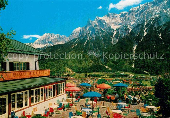 Mittenwald Bayern Berggaststaette Latscheneck Terrasse Karwendelgebirge