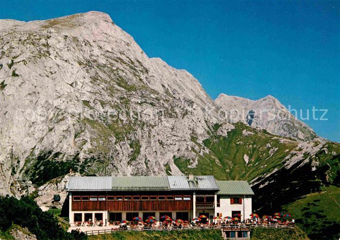 BERCHTESGADEN Bayern Jenner Berggaststaette mit Hoem Brett Berchtesgadener Alpen