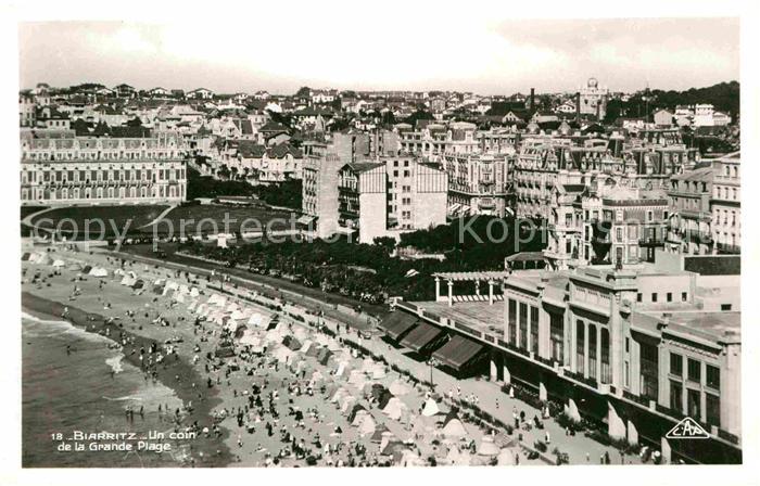 Biarritz Pyrenees Atlantiques Un coin de la Grande Plage