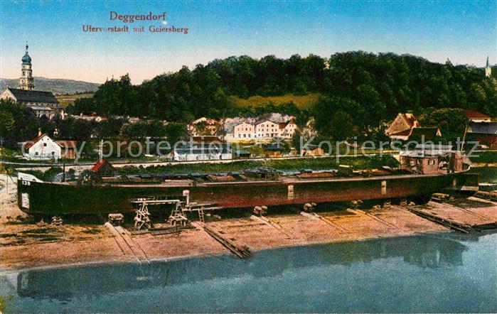 Deggendorf Donau Ufervorstadt mit Geiersberg Altes Schiff Schiffswrack