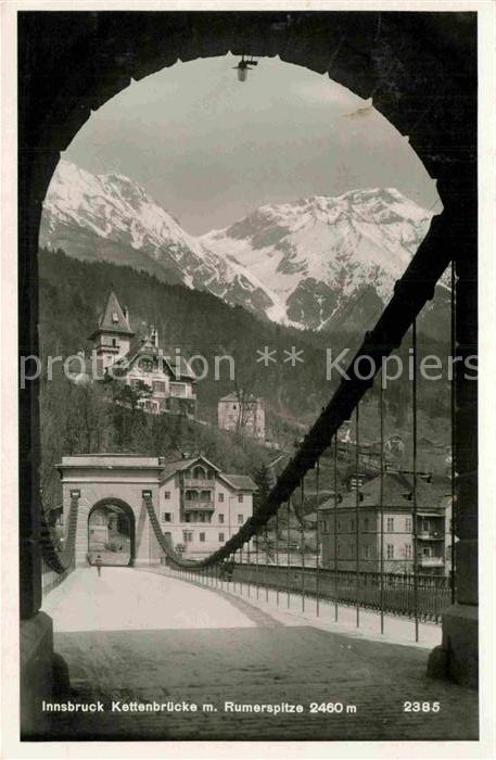 Innsbruck Kettenbruecke mit Rumerspitze Karwendelgebirge