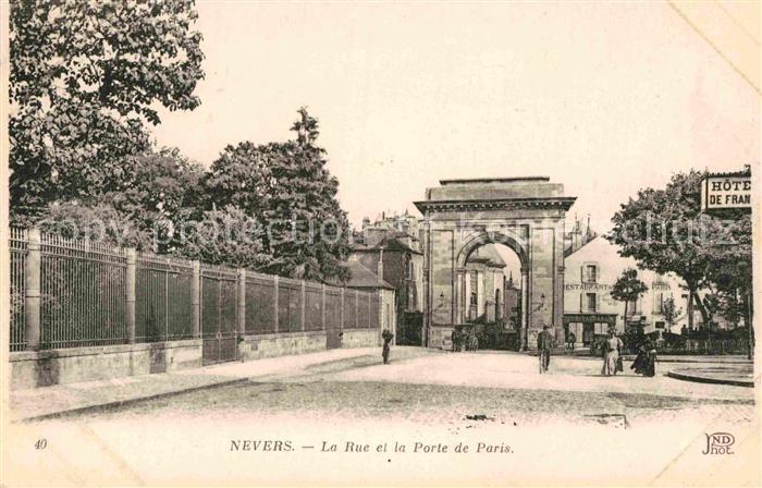 Nevers 58 La Rue Porte de Paris