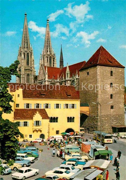 REGENSBURG Bayern Herzoghof mit Roemerturm