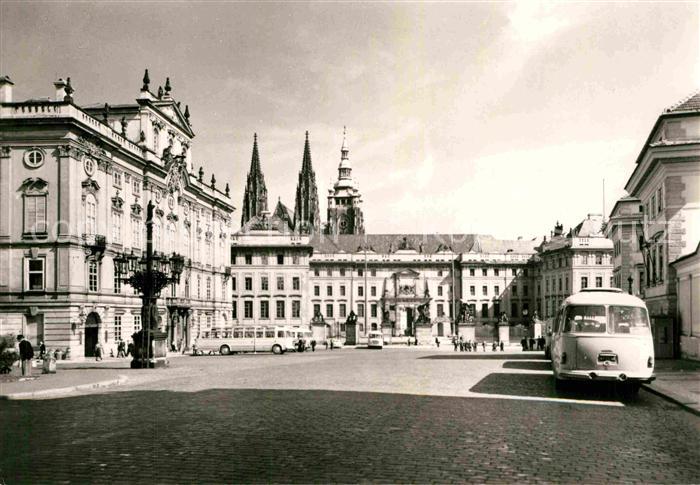 Praha Prahy Prague Ehrenhof der Prager Burg