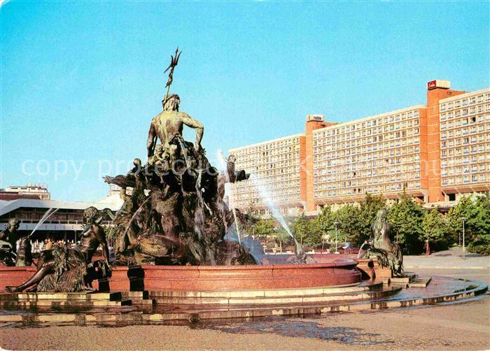 BERLIN  CITY Neptunbrunnen mit Magistrale
