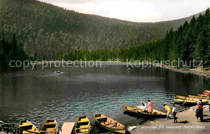 Bayerisch Eisenstein Grosser Arbersee mit Seewand Bayerischer Wald Bootfahren
