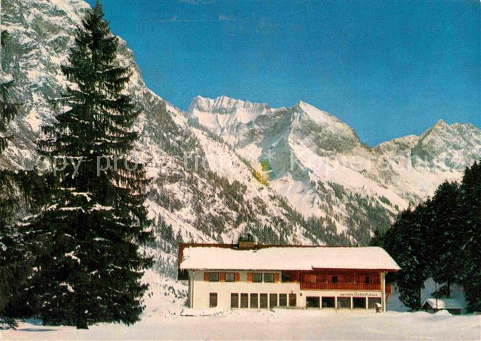 Oberstdorf Berggasthof Oytalhaus mit Schneck Himmelhorn Grosse Wilde Winterpanor