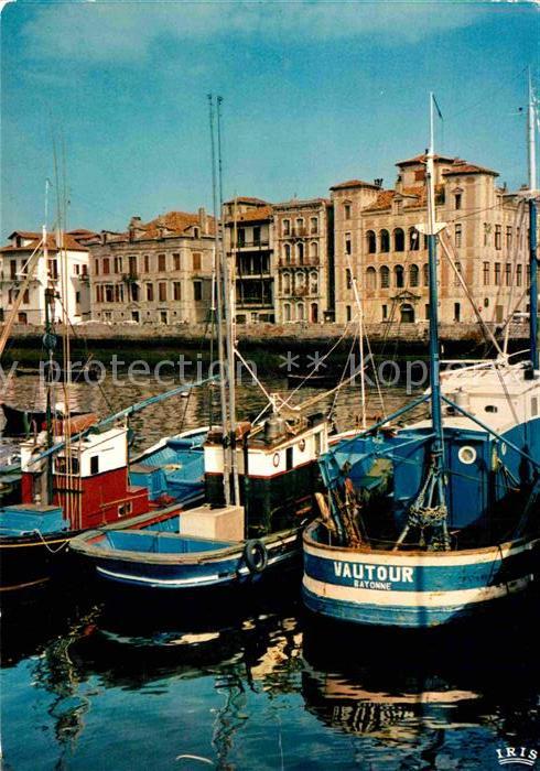 Saint-Jean-de-Luz Le port et maison de l'Infante