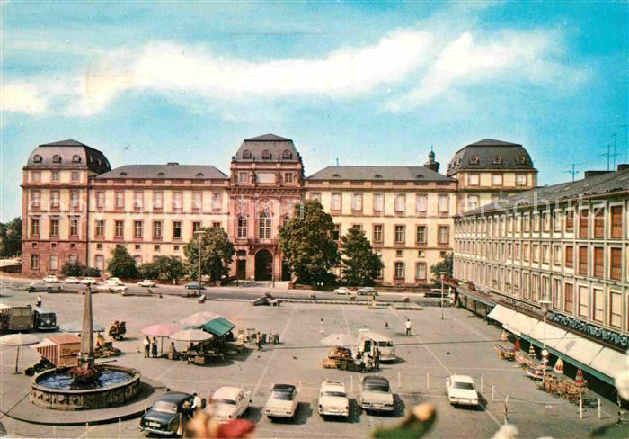Darmstadt Marktplatz Schloss Brunnen