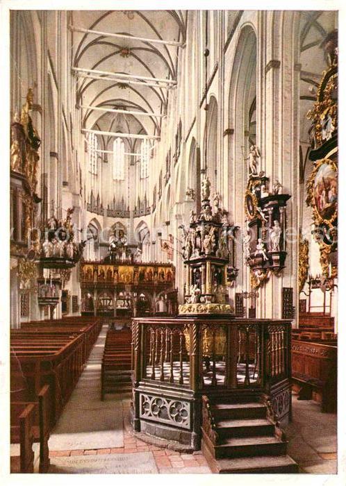 LueBECK  CITY St Marien Kirche Gotischer Backsteinstil 13. Jhdt. Innenansicht