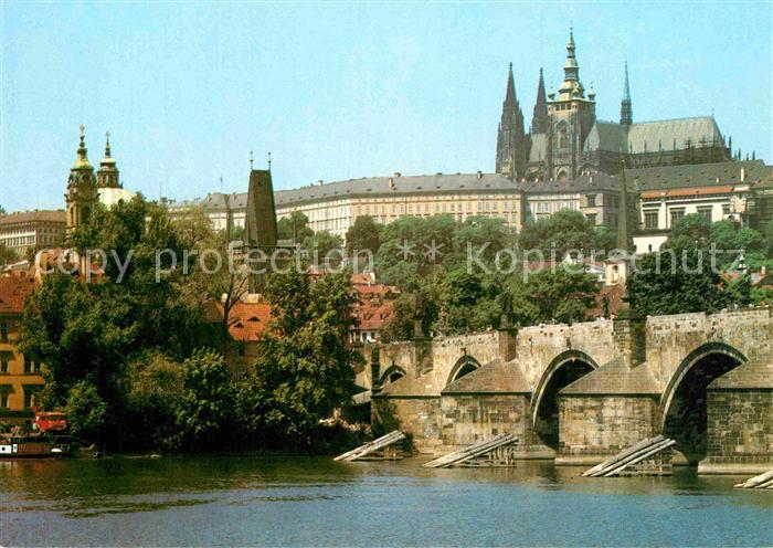 Praha Prahy Prague Burg Bruecke