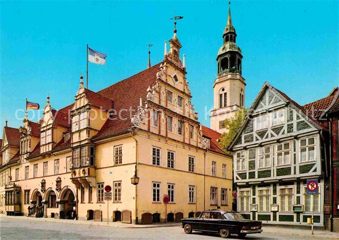 Celle Niedersachsen Rathaus und Stadtkirche