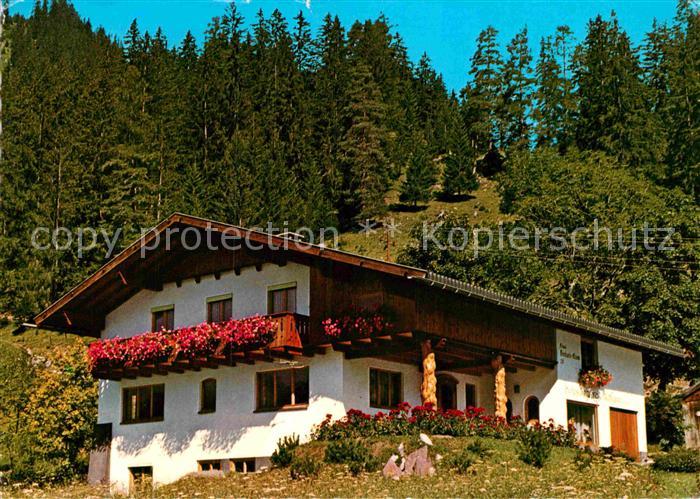 Elbigenalp Gaesteheim Holzbildhauerei Haus Bernhardsklamm