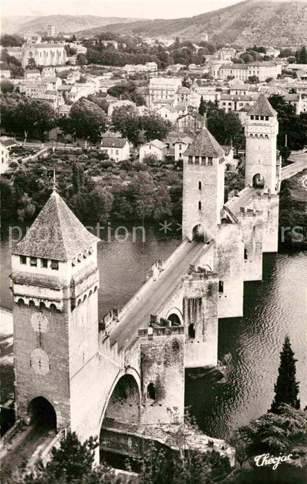 Cahors en Quercy Le Pont Valentre XIV siecle