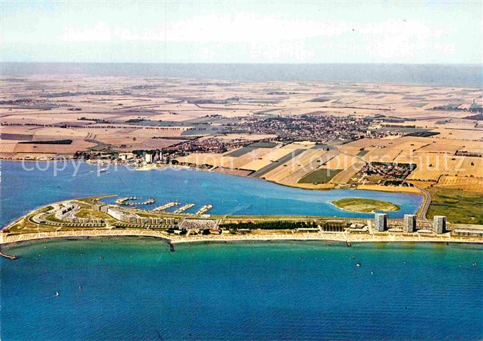 Burg Fehmarn Ostseebad Hotels Strand Fliegeraufnahme