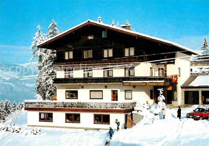 Alpendorf St Johann Gasthof Restaurant Cafe Zinngkruegl im Winter