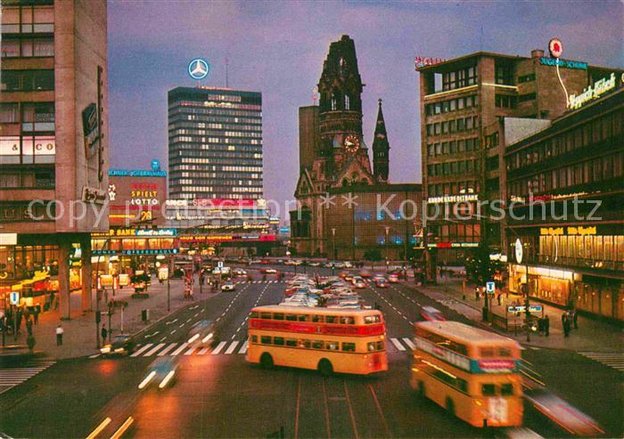 BERLIN  CITY bei Nacht Europa Center Gedaechtniskirche