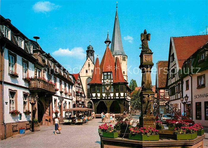 Michelstadt Marktplatz mit historischem Rathaus 15. Jhdt.