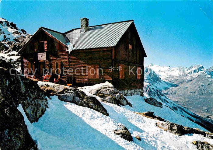 Feichten Kaunertal Rauhekopfhuette mit Glockturm Gebirgspanorama