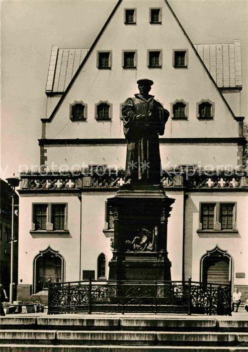 Eisleben Lutherdenkmal Rathaus