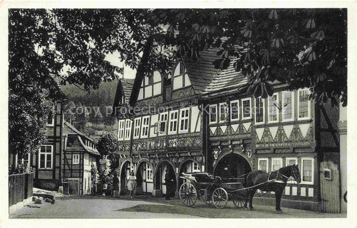 Schwalenberg Rathaus Historisches Gebaeude Pferdedroschke
