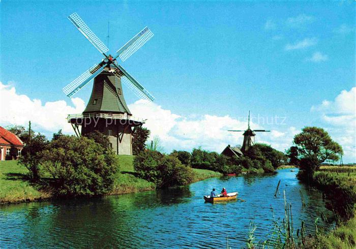 Greetsiel Krummhoern Aurich Niedersachsen Zwillingsmuehlen am Kanal