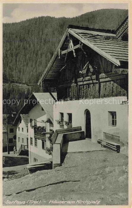 Serfaus Tirol AT Haeuser am Kirchplatz