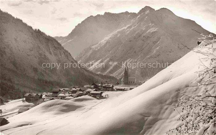 MITTELBERG  Kleinwalsertal AT Winterpanorama mit Gemstelpass Widderstein Baerenk