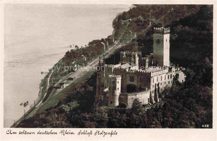Stolzenfels (Schloss) Koblenz Rhein Rheinland-Pfalz Blick auf das Schloss am Rhe