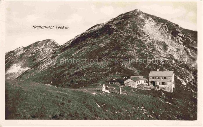 Eschenlohe Garmisch-Partenkirchen Bayern Krottenkopf mit Krottenkopfhuette des D