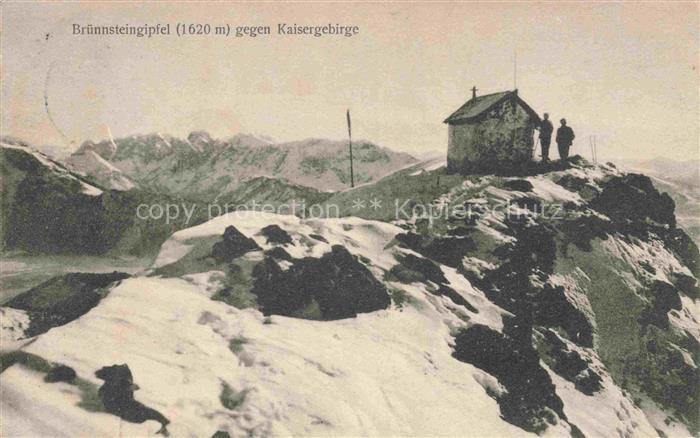 Bruennsteingipfel 1620m ROSENHEIM Bayern Berghuette am Gipfel Blick gegen Kaiser