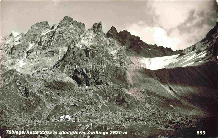 Gaschurn Vorarlberg Tuebingerhuette Blick gegen Blodigturm Zwillinge Montafon