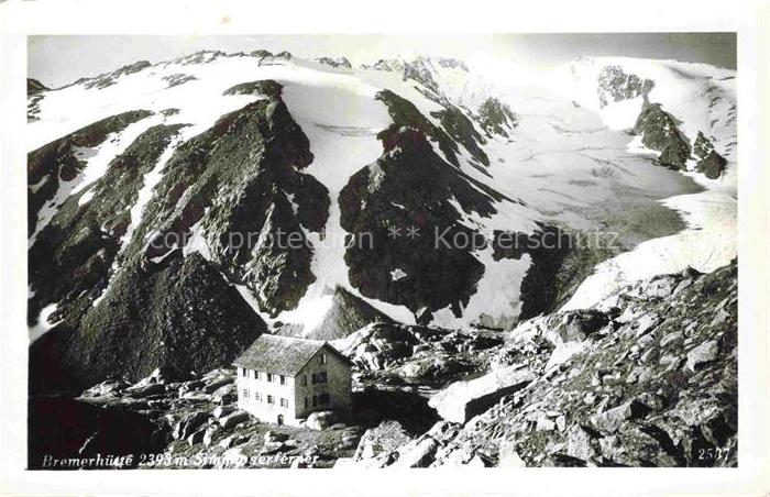 Neustift  Stubaital Tirol AT Bremerhuette Gebirgspanorama Stubaier Alpen