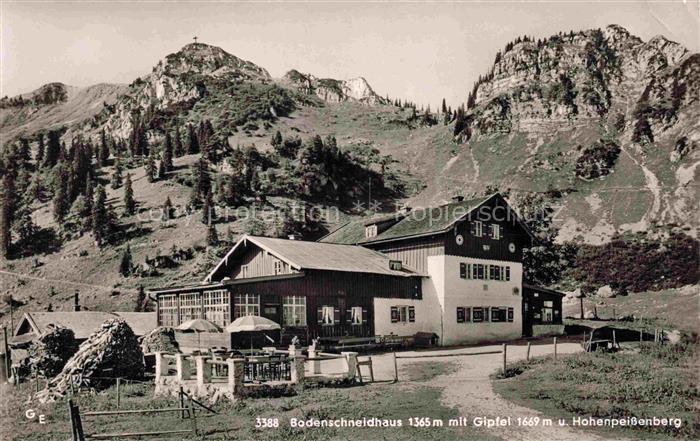 Bodenschneid Schliersee Bayern Bodenschneidhaus mit Gipfel und Hohenpeissenberg