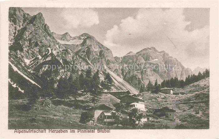 Neustift  Stubaital Tirol AT Alpenwirtschaft Herzeben im Pinnistal Stubaier Alpe