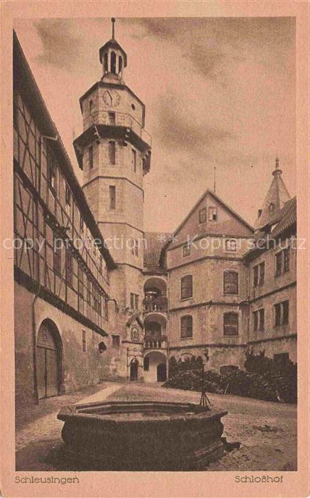 Schleusingen Thueringen Schlosshof Brunnen