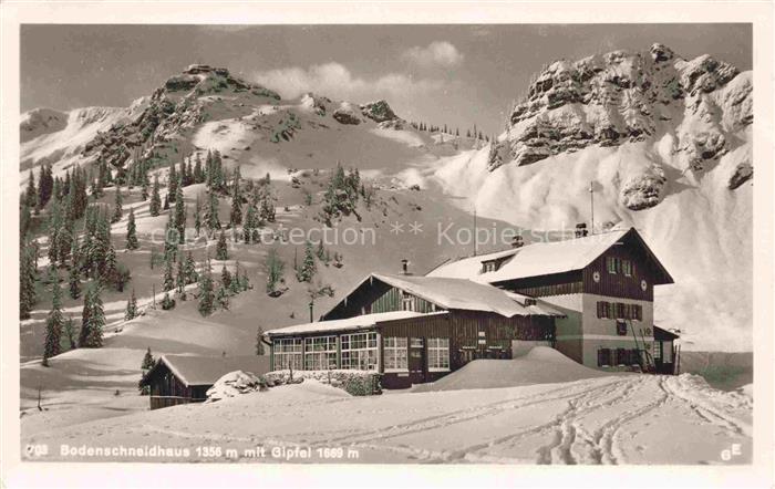 Schliersee Bayern Bodenschneidhaus mit Gipfel Winterlandschaft