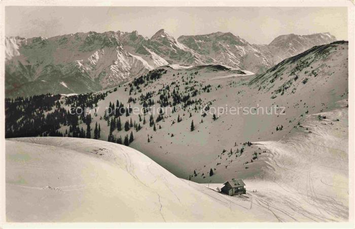 Leogang im Tale Saalbach-Hinterglemm AT Schoenleithenhuette Blick gegen Steinern