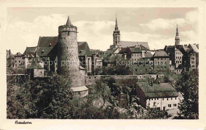 Bautzen Sachsen Stadtbild mit alter Wasserkunst Petridom Turm des Rathauses