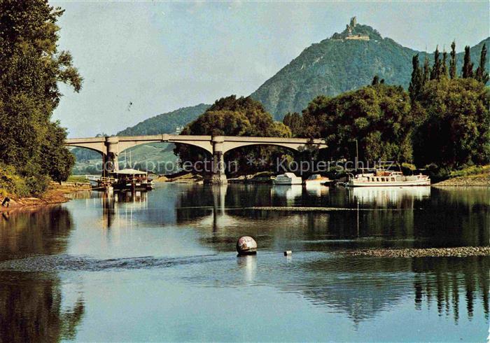 BAD HONNEF Rhein-Sieg-Kreis NRW Blick von der Insel Grafenwerth auf den Drachenf