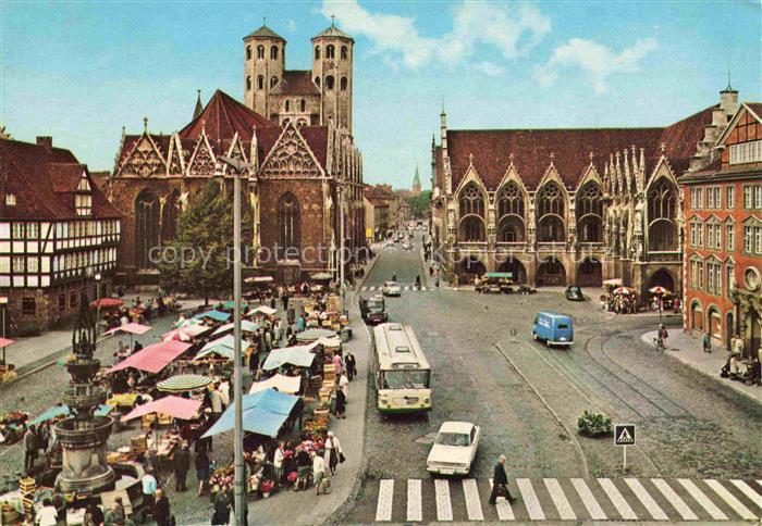 BRAUNSCHWEIG Niedersachsen Altstadtmarkt Blick zur Kirche