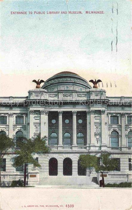 MILWAUKEE  Wisconsin USA Entrance to Public Library and Museum