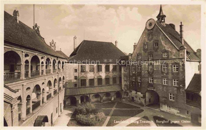 LANDSHUT  Isar Burg Trausnitz Burghof