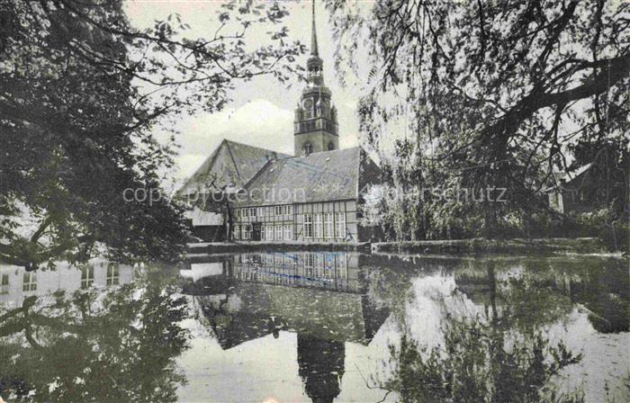 Itzehoe Kloster Im Klosterhof Teich Kirchturm