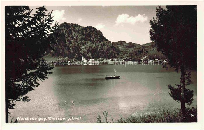 Walchsee Tirol AT Uferpartie am See Blick gegen Miessberg
