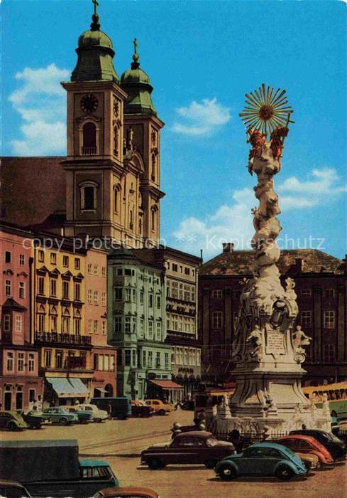 LINZ DONAU AT Hauptplatz mit Dreifaltigkeitssaeule